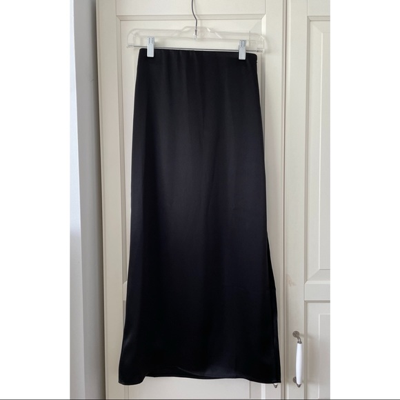 NWOT Aritzia Wilfred Besalu Skirt - Picture 4 of 4
